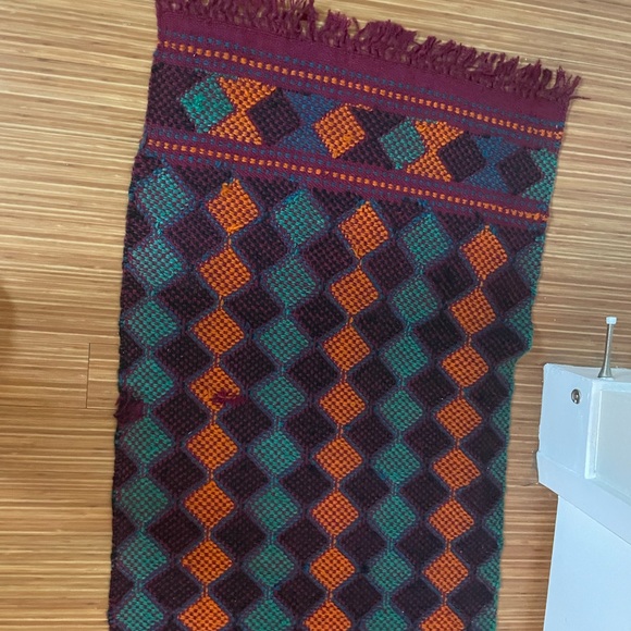 Hand woven wool rug from Bosnia & Herzegovina - Picture 3 of 4